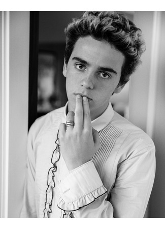 Актёр Джек Дилан Грейзер 27.08.22