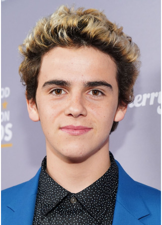 Актёр Джек Дилан Грейзер 27.08.22