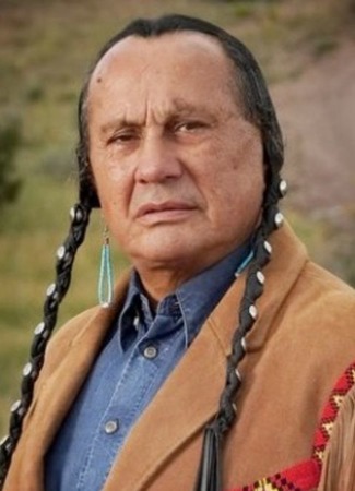 Актёр Рассел Минс 13.10.22